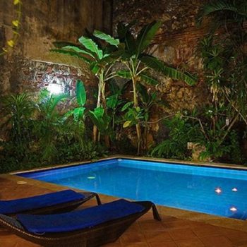 bachelor-party-tour-colombia-vacation-rentals-accommodation-cartagena-650